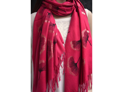 Zachte sjaal met print ginko biloba, fuchsia, zwart en goud