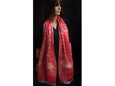 Rood chique sjaaltje of stola met gouden paarden, zijde en pashmina
