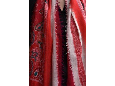 Wollen sjaal of stola, bohemian, rood en wit 