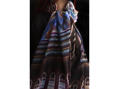 Wollen sjaal of stola, windows, architectuur