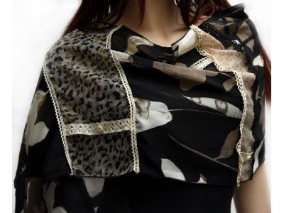 Patchwork vintage sjaal met kantjes en knoopjes, zwart, grijs, taupe, beige, cremewit