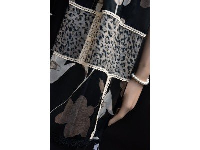 Patchwork vintage sjaal met kantjes en knoopjes, zwart, grijs, taupe, beige, cremewit